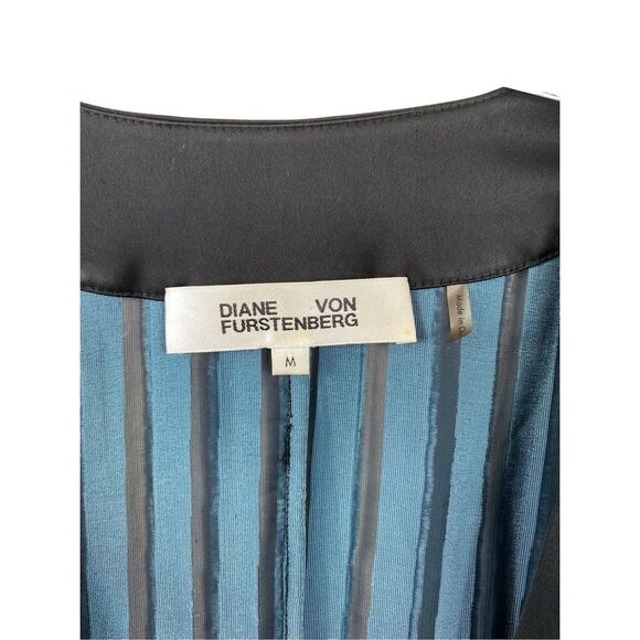 Diane Von Furstenberg Women's Blue Velvet Kimono Wrap Dress Size Medium - Picture 6 of 8